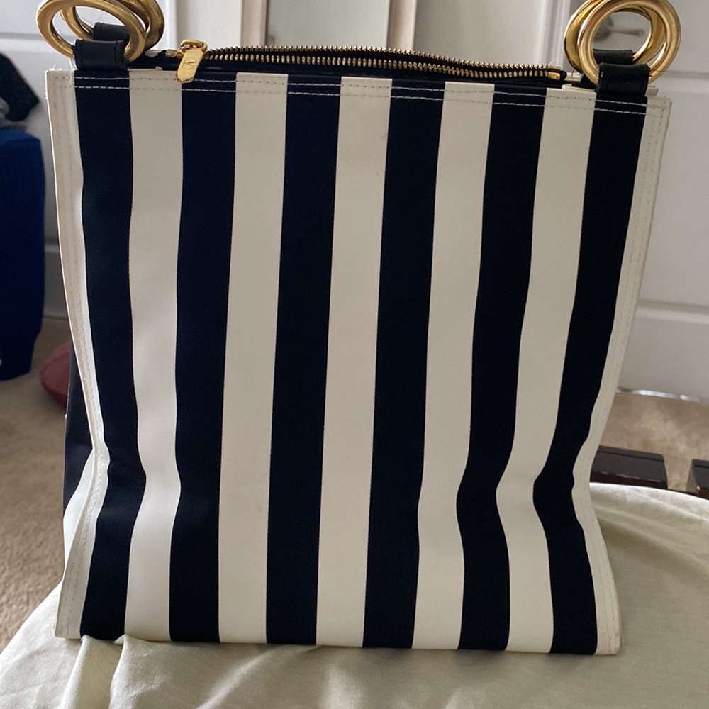 Valentino Garavani sport bag - Picture 3 of 8